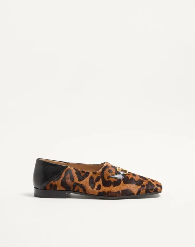 Babouches Valentino Garavani en cuir velours avec imprimé Fauve Eclat