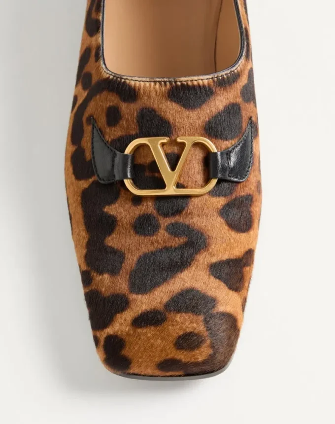 Babouches Valentino Garavani en cuir velours avec imprimé Fauve Eclat