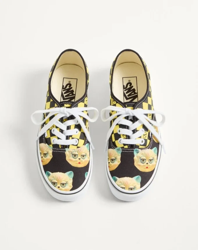 Baskets basses en tissu Valentino Garavani et Vans avec imprimé VLogo Checkerboard et imprimé Le Chat De La Maison Baskets basses en tissu Valentino Garavani et Vans avec imprimé VLogo Checkerboard et imprimé Le Chat De La Maison