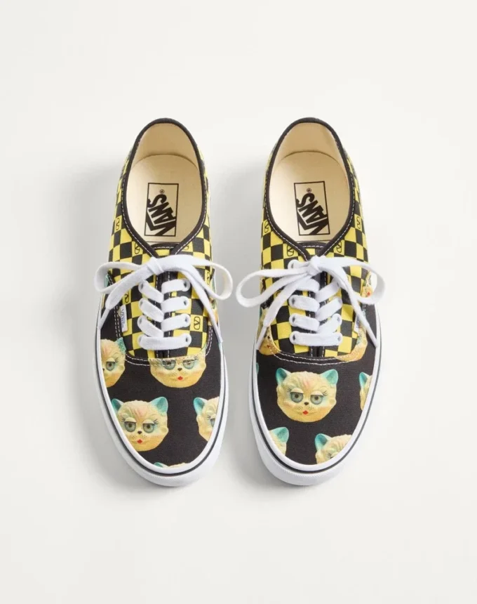 Baskets basses en tissu Valentino Garavani et Vans avec imprimé VLogo Checkerboard et imprimé Le Chat De La Maison Baskets basses en tissu Valentino Garavani et Vans avec imprimé VLogo Checkerboard et imprimé Le Chat De La Maison