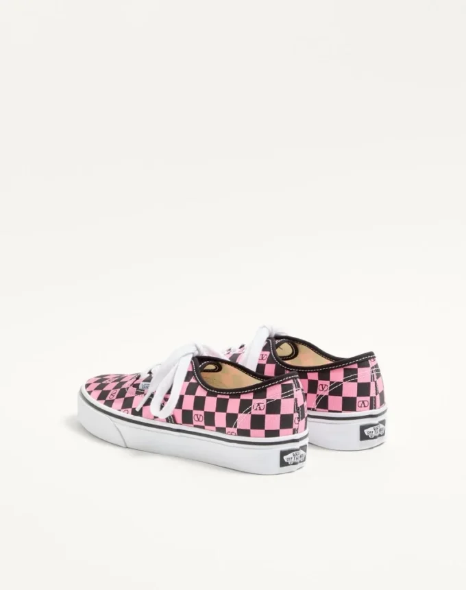 Baskets basses Valentino Garavani et Vans en tissu avec imprimé VLogo Checkerboard Baskets basses Valentino Garavani et Vans en tissu avec imprimé VLogo Checkerboard