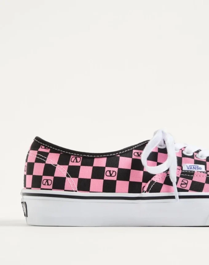 Baskets basses Valentino Garavani et Vans en tissu avec imprimé VLogo Checkerboard Baskets basses Valentino Garavani et Vans en tissu avec imprimé VLogo Checkerboard