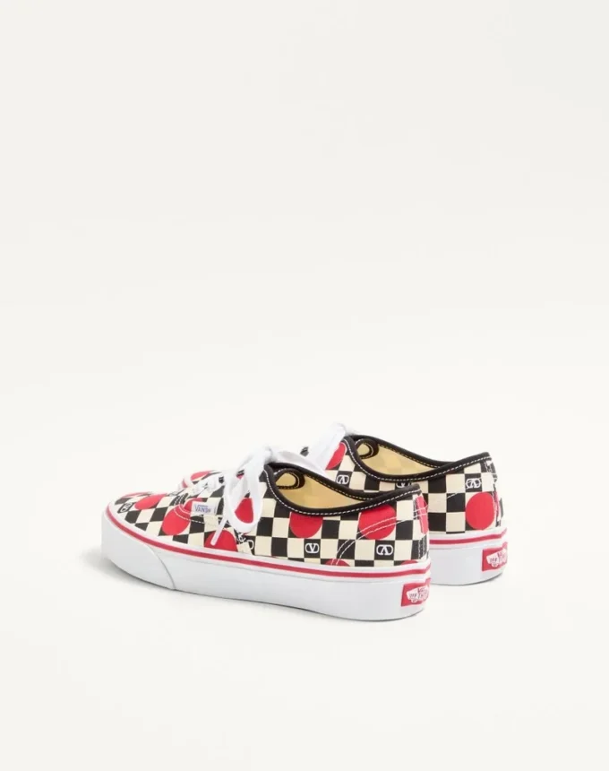 Baskets basses Valentino Garavani et Vans en tissu avec imprimé VLogo Checkerboard et détails à pois Baskets basses Valentino Garavani et Vans en tissu avec imprimé VLogo Checkerboard et détails à pois