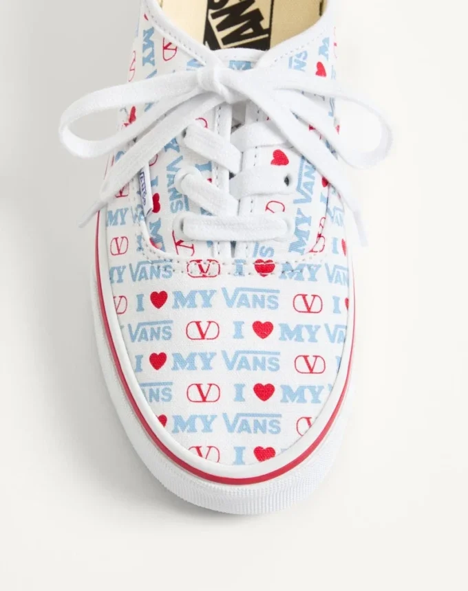 Baskets basses Valentino Garavani et Vans en tissu imprimé Valentino Vans Love Baskets basses Valentino Garavani et Vans en tissu imprimé Valentino Vans Love