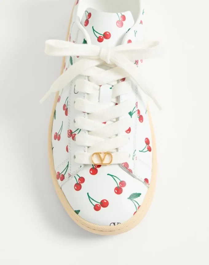 Baskets Royco en cuir nappa avec motif Cherryfic Baskets Royco en cuir nappa avec motif Cherryfic
