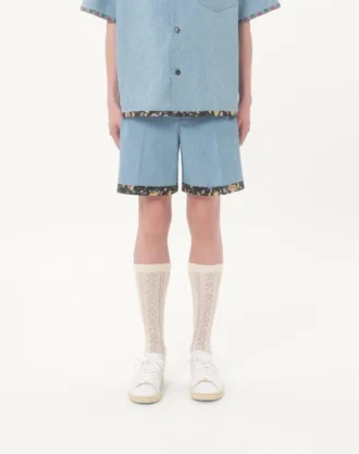 Bermuda en denim avec ourlet à imprimé floral