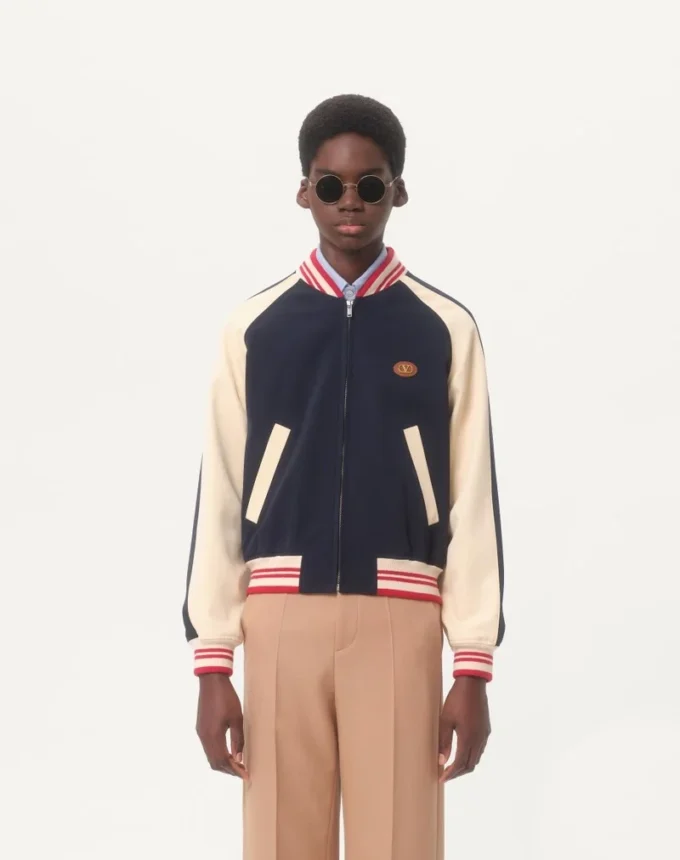 Blouson aviateur en laine et coton avec logo V et patch Le Chat De La Maison Blouson aviateur en laine et coton avec logo V et patch Le Chat De La Maison
