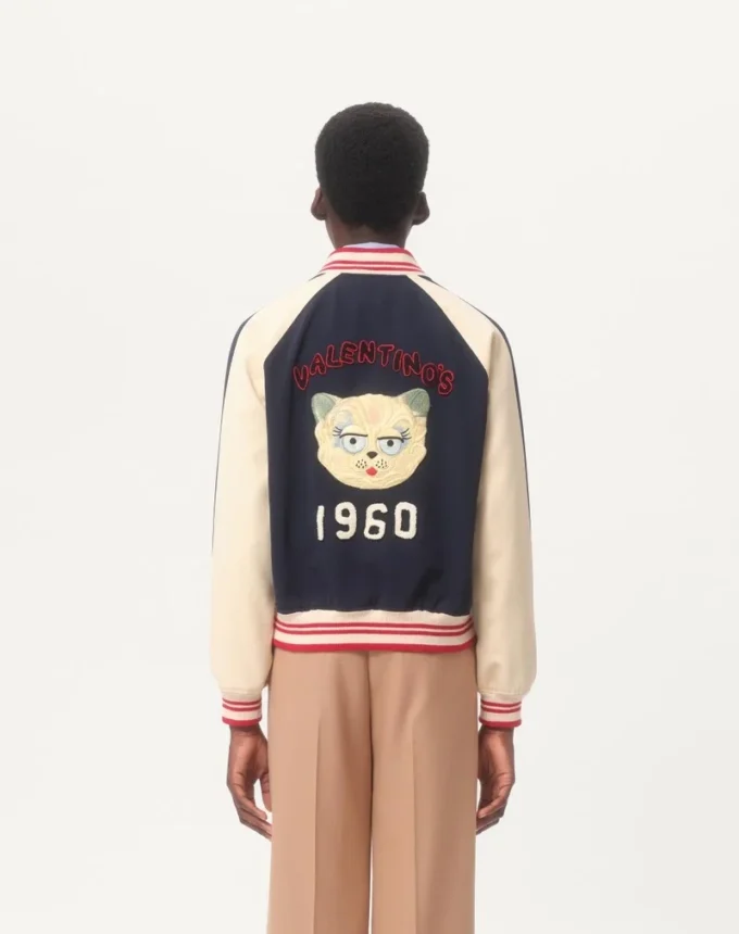 Blouson aviateur en laine et coton avec logo V et patch Le Chat De La Maison Blouson aviateur en laine et coton avec logo V et patch Le Chat De La Maison