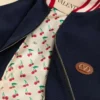 Blouson aviateur en laine et coton avec logo V et patch Le Chat De La Maison Blouson aviateur en laine et coton avec logo V et patch Le Chat De La Maison