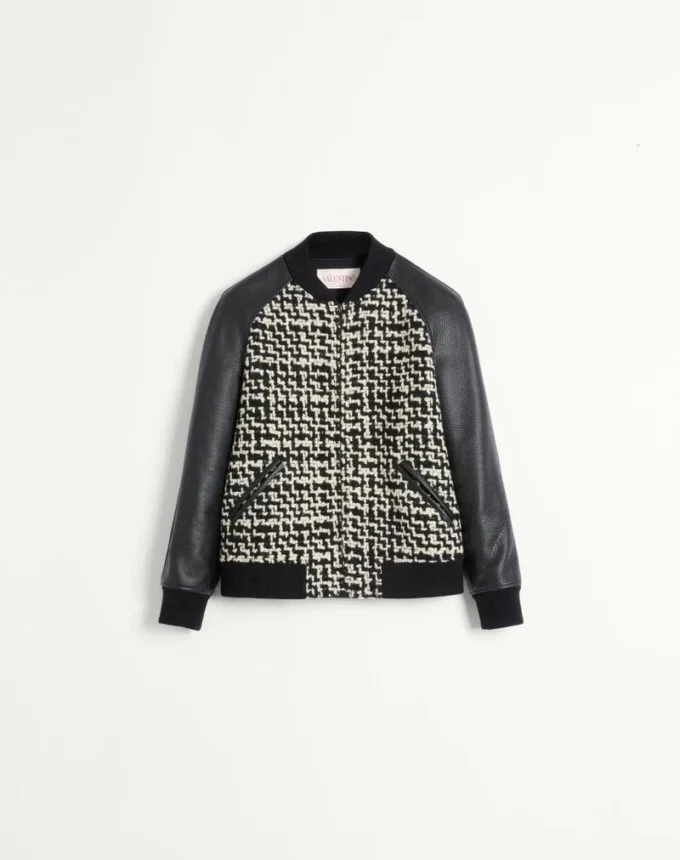 Blouson aviateur en tweed de laine avec patch Chez Valentino Blouson aviateur en tweed de laine avec patch Chez Valentino