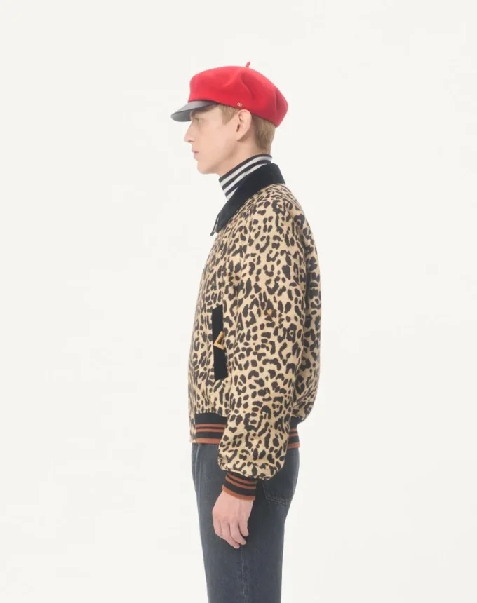 Blouson bomber Valentino en drapé de laine avec VGold sur les poches latérales Blouson bomber Valentino en drapé de laine avec VGold sur les poches latérales