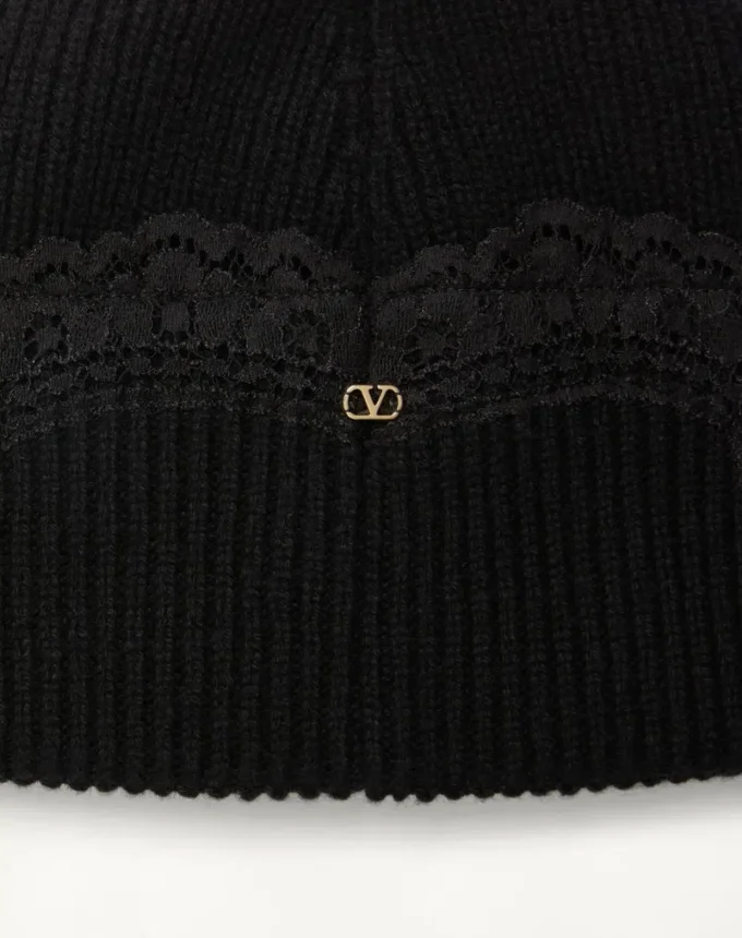 Bonnet VLogo Signature en cachemire et dentelle