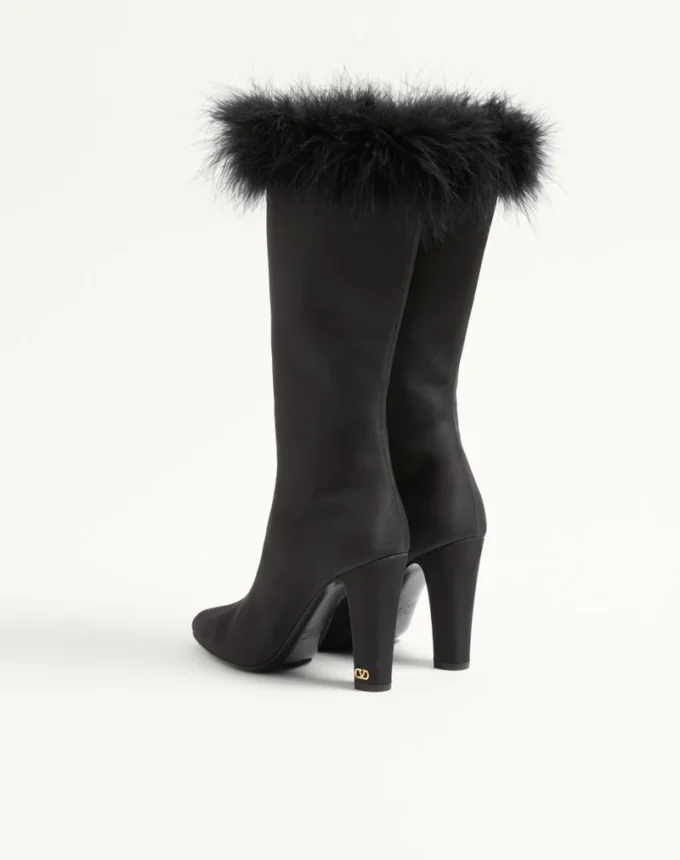 Bottes Hotty en tissu shantung avec plumes 100 mm Bottes Hotty en tissu shantung avec plumes 100 mm