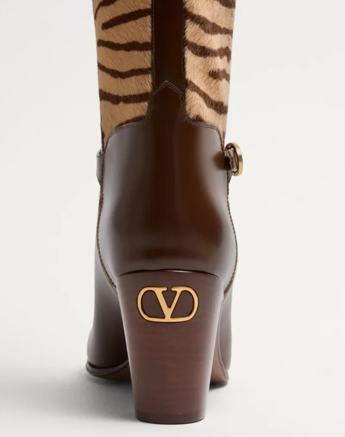 Bottes Pattie en cuir de veau effet poney 75 mm Bottes Pattie en cuir de veau effet poney 75 mm