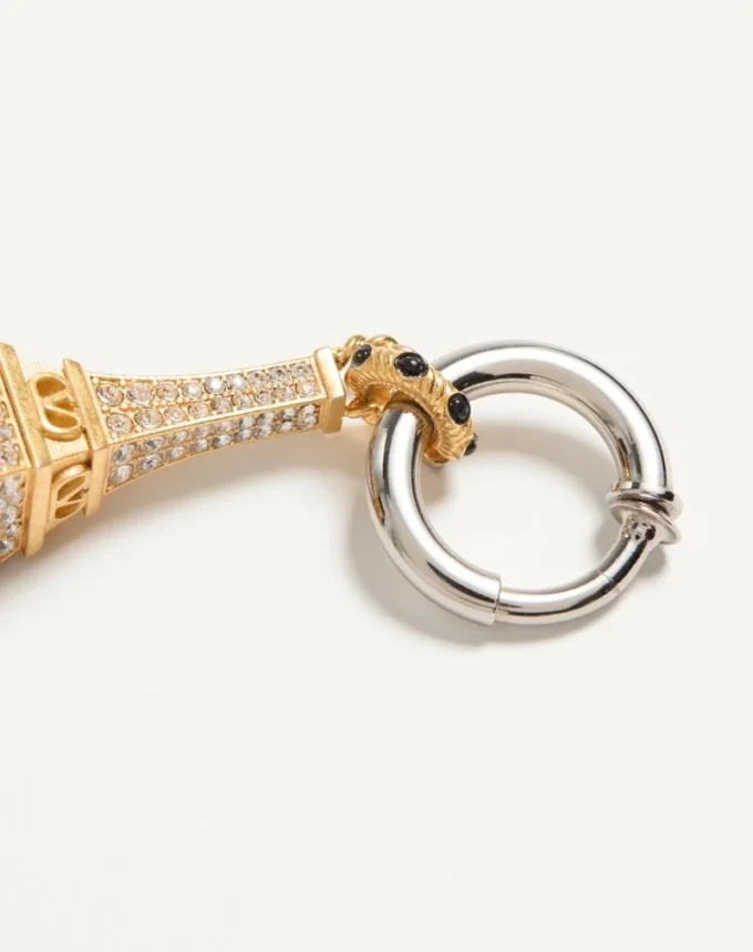 Boucle d’oreille unique Valentino Garavani Chez Valentino en métal et cristaux Swarovski® Boucle d’oreille unique Valentino Garavani Chez Valentino en métal et cristaux Swarovski®
