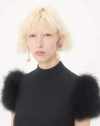 Boucles d&rsquo;oreilles Pas Plus en métal, résine, émail et cristaux