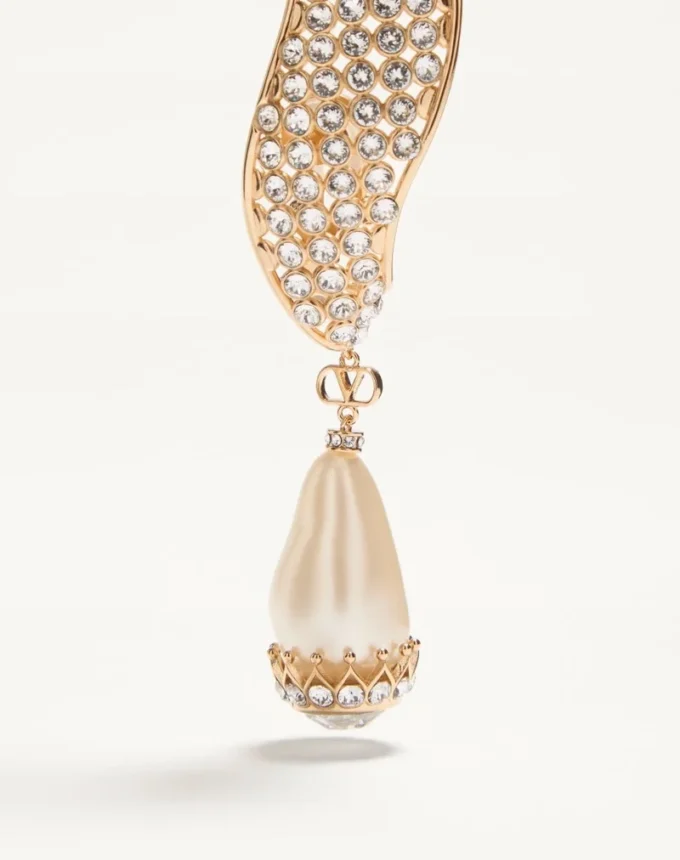 Boucles d’oreilles Poétique des Gouttes en métal, perles et cristaux Swarovski® Boucles d’oreilles Poétique des Gouttes en métal, perles et cristaux Swarovski®