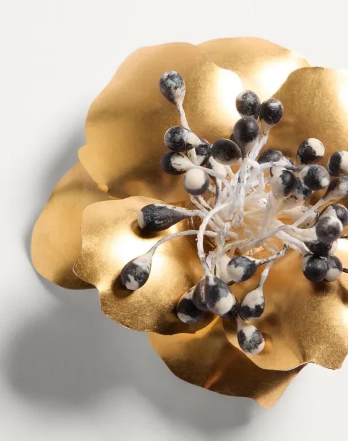 Broche Fleur Lumineuse en métal et tissu Broche Fleur Lumineuse en métal et tissu