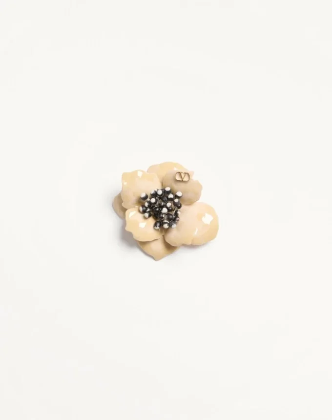 Broche Fleur Lumineuse en métal, émail et tissu Broche Fleur Lumineuse en métal, émail et tissu