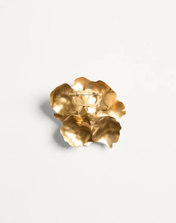 Broche Jardin Aquatique en métal, tissu et coquillages Broche Jardin Aquatique en métal, tissu et coquillages