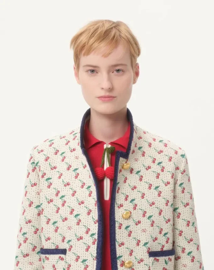 Caban rembourré en jacquard imprimé Cherryfic Caban rembourré en jacquard imprimé Cherryfic