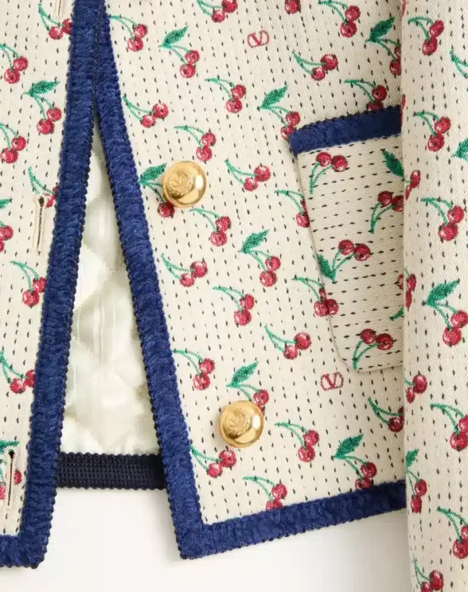 Caban rembourré en jacquard imprimé Cherryfic Caban rembourré en jacquard imprimé Cherryfic