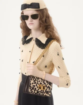 Cardigan en coton brodé