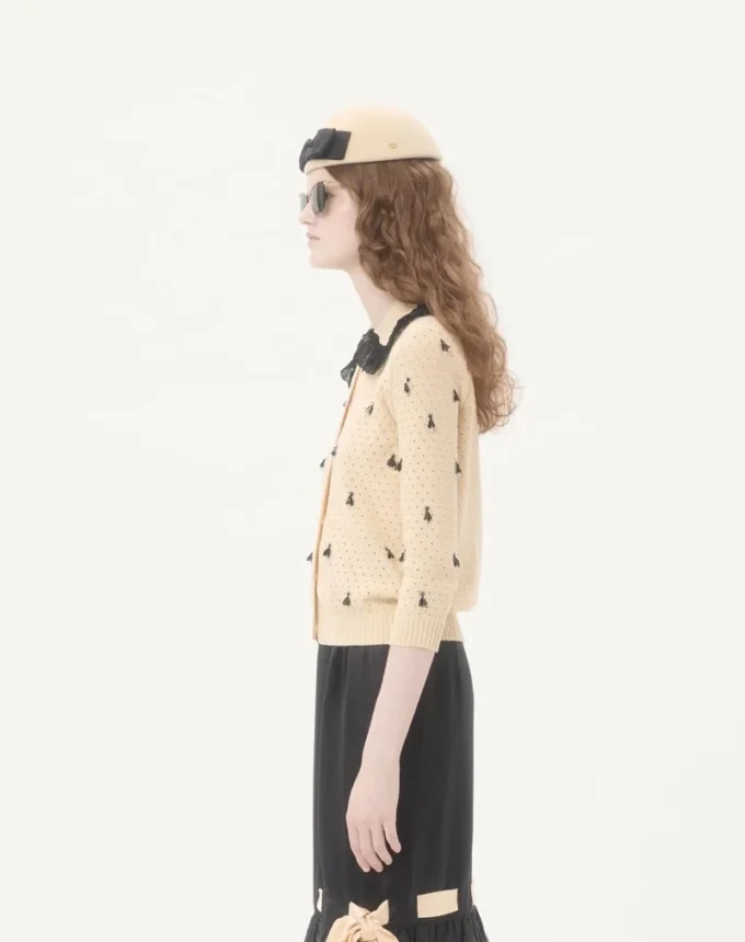 Cardigan en coton brodé Cardigan en coton brodé