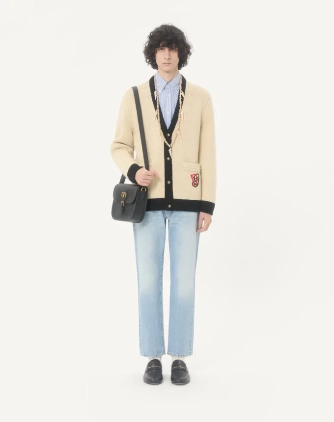 Cardigan en laine Valentino avec broderie VG Cardigan en laine Valentino avec broderie VG
