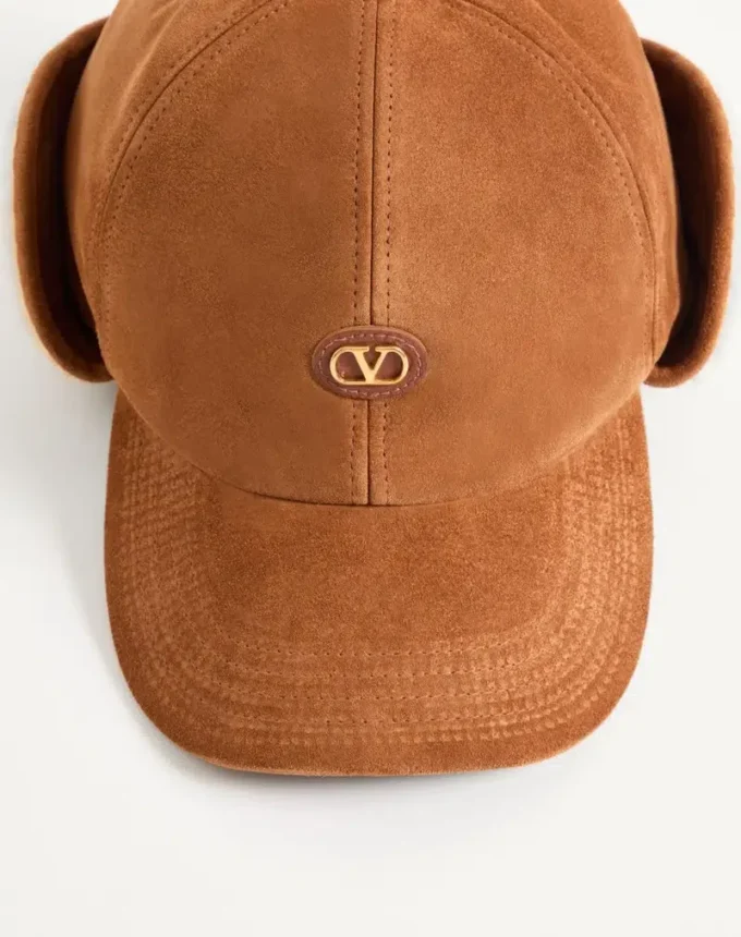 Casquette de baseball Valentino Garavani Vlogo Signature en daim et peau de mouton Casquette de baseball Valentino Garavani Vlogo Signature en daim et peau de mouton
