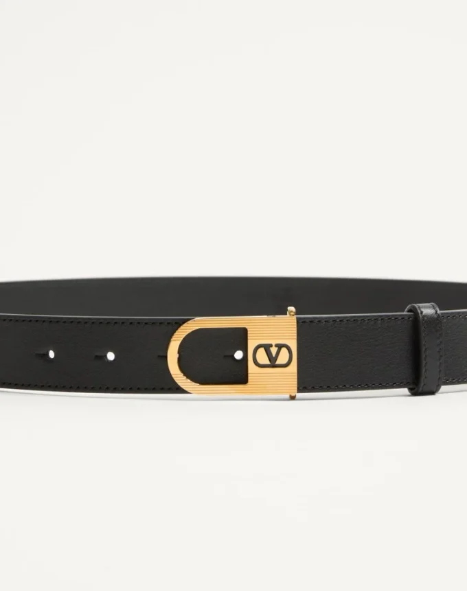Ceinture VLogo Signature en cuir de veau brillant 30 mm avec détail logo émaillé Ceinture VLogo Signature en cuir de veau brillant 30 mm avec détail logo émaillé