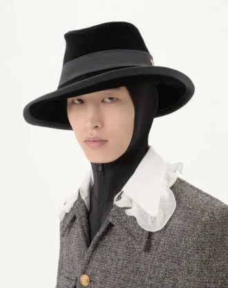 Chapeau en coton VLogo Signature. Chapeau en coton VLogo Signature.