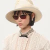 Chapeau Vlogo Signature en panama perforé avec nœud en organza Chapeau Vlogo Signature en panama perforé avec nœud en organza