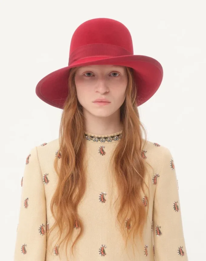 Chapeau VLogo Signature en tissu Lapin Chapeau VLogo Signature en tissu Lapin