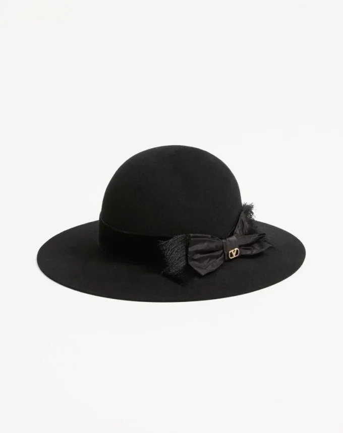 Chapeau Vlogo Signature en tissu lapin et velours avec nœud en taffetas Chapeau Vlogo Signature en tissu lapin et velours avec nœud en taffetas