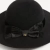 Chapeau Vlogo Signature en tissu lapin et velours avec nœud en taffetas Chapeau Vlogo Signature en tissu lapin et velours avec nœud en taffetas