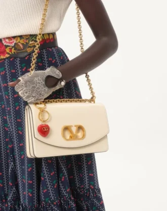 Charm pour sac Coeur Royal avec porte-clés en métal et émail