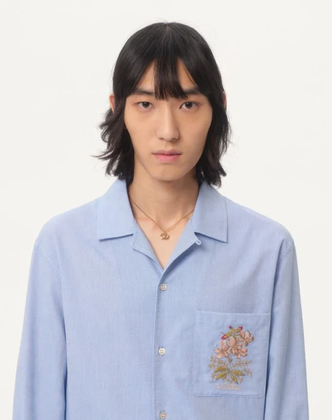 Chemise en coton Oxford avec broderies florales Chemise en coton Oxford avec broderies florales