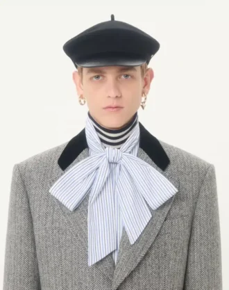 Chemise Valentino en popeline de coton avec col foulard et broderie VLogo Chemise Valentino en popeline de coton avec col foulard et broderie VLogo