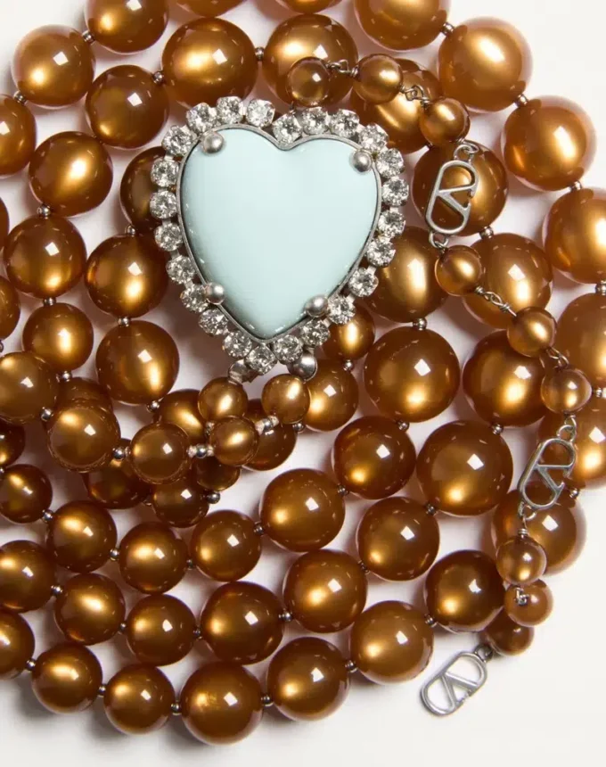 Collier Coeur Hyperbole en métal, résine et cristaux Collier Coeur Hyperbole en métal, résine et cristaux