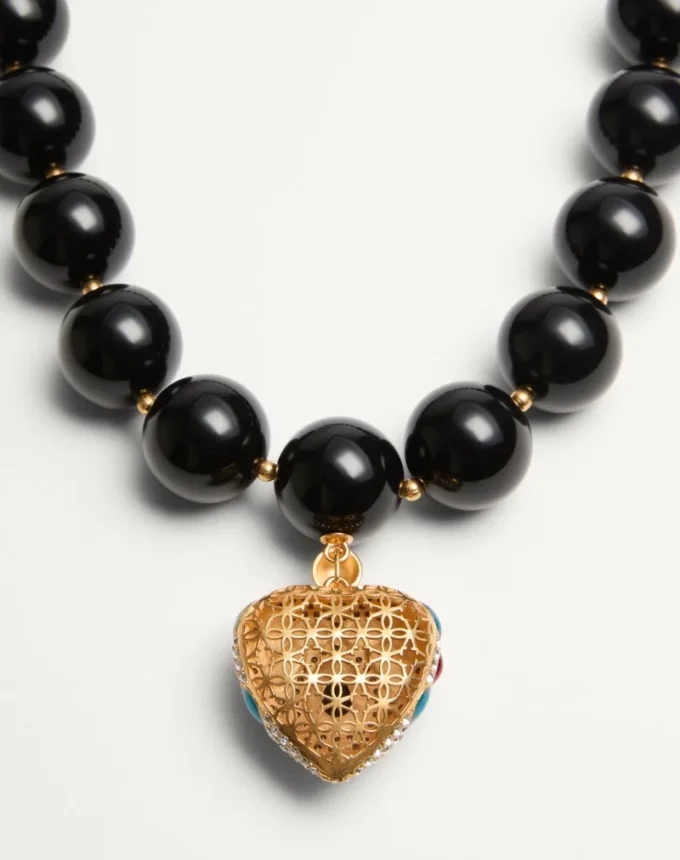 Collier Coeur Royal en métal, résine, émail et cristaux Swarovski® Collier Coeur Royal en métal, résine, émail et cristaux Swarovski®