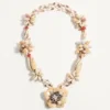 Collier Jardin Aquatique en métal, émail, tissu, coquillages, corail et perles naturelles Collier Jardin Aquatique en métal, émail, tissu, coquillages, corail et perles naturelles