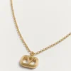 Collier ovale en métal