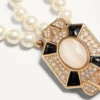 Collier Pas Plus en métal, émail, résine, perles et cristaux Swarovski® Collier Pas Plus en métal, émail, résine, perles et cristaux Swarovski®