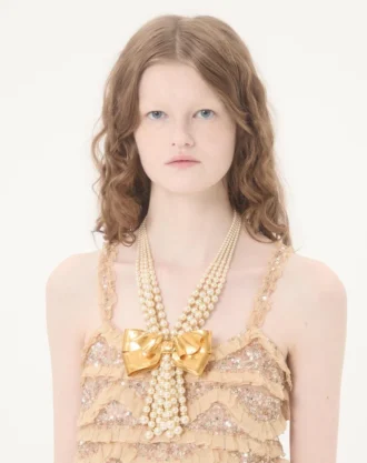 Collier Trop Chou en métal, émail, perles et cristaux