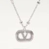 Collier Vlogo Signature en métal avec perles et cristaux Swarovski® Collier Vlogo Signature en métal avec perles et cristaux Swarovski®