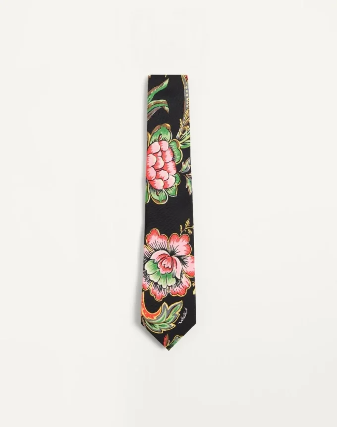 Cravate en soie à motif floral Papier