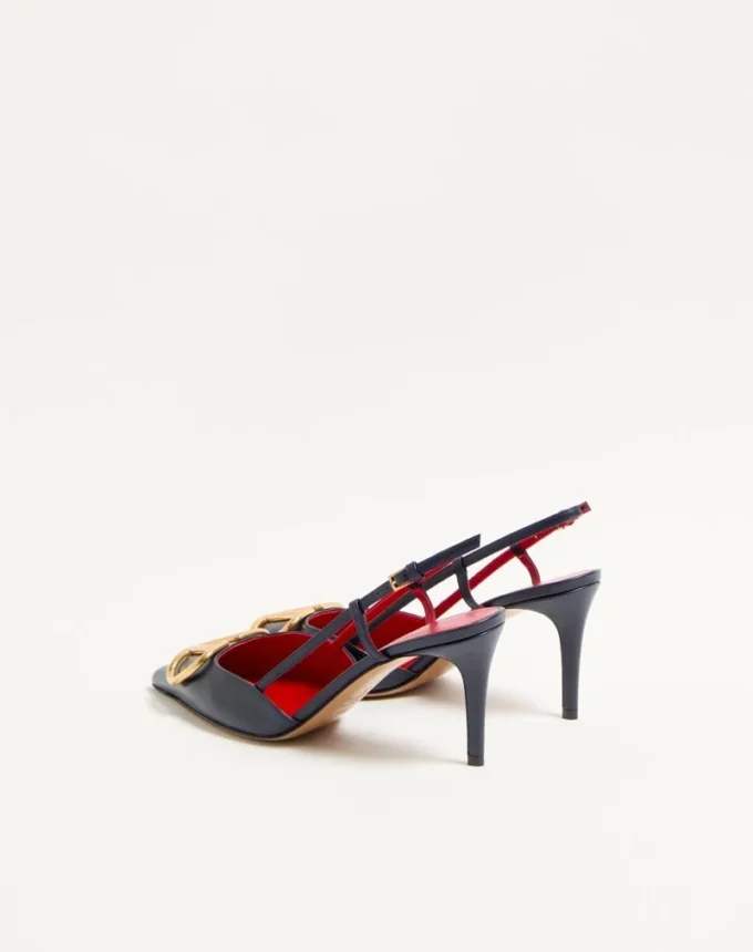 Escarpins à bride arrière en cuir de veau avec signature Vlogo, talon de 80 mm / 3,15 pouces.