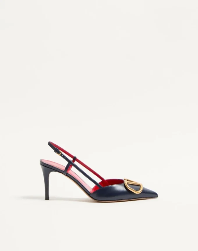 Escarpins à bride arrière en cuir de veau avec signature Vlogo, talon de 80 mm / 3,15 pouces.