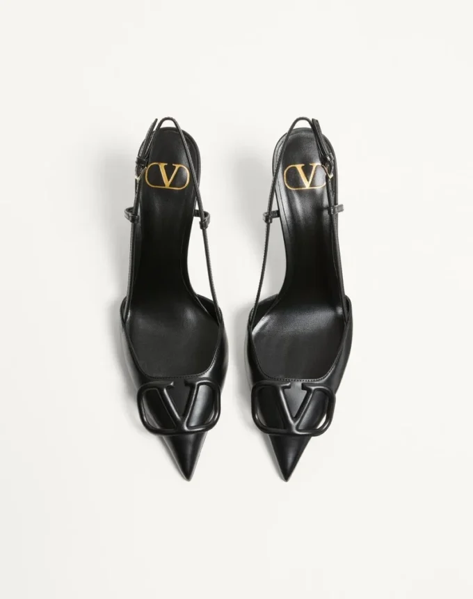 Escarpins à bride arrière en cuir de veau Vlogo Signature 80 mm / 3,15 pouces. Escarpins à bride arrière en cuir de veau Vlogo Signature 80 mm / 3,15 pouces.